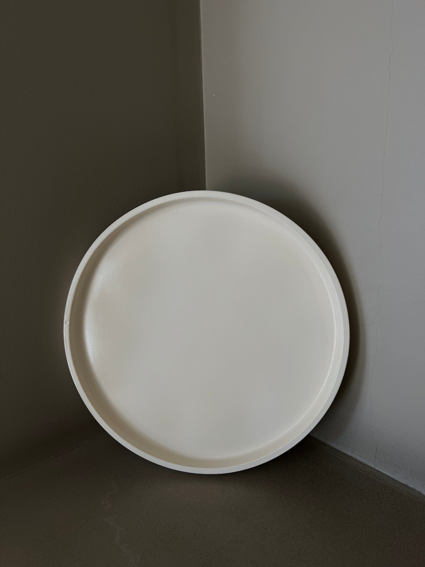 Round tray